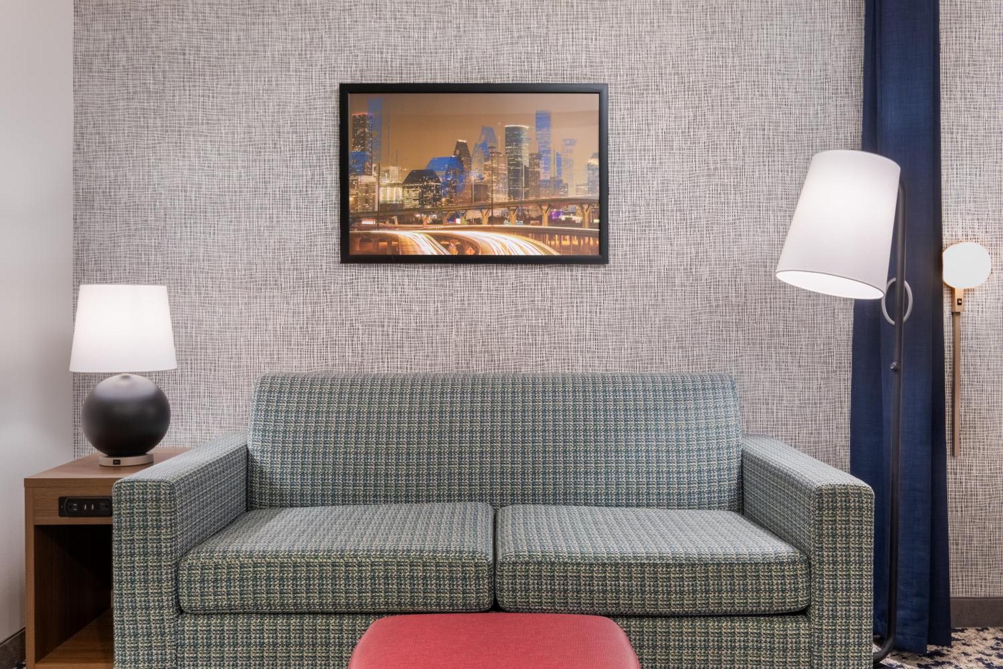 Home2 By Hilton Downtown Convention Center Houston